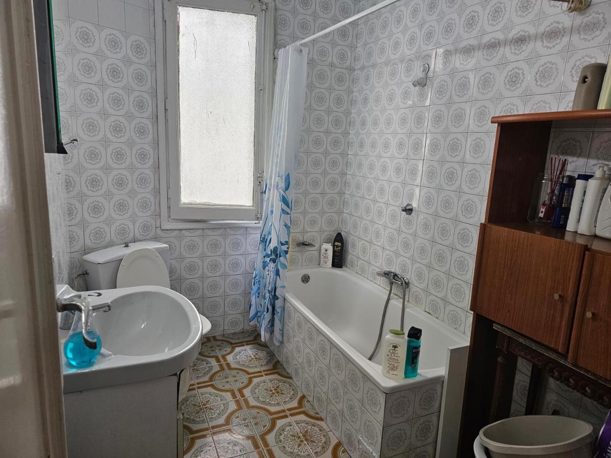 Centrica Habitacion Bed & Breakfast Madrid Exterior photo